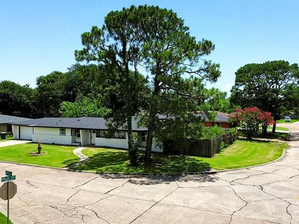 2630 34th St, Port Arthur, TX 77640