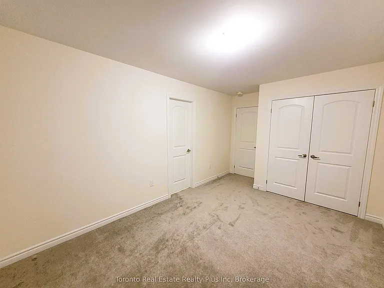 4 Bruce Welch Ave — Photo 19