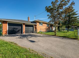 28 Fermoy Rd, Toronto, ON M1M 3J4