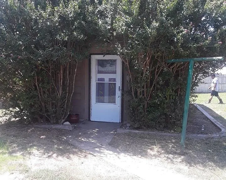 236 Smith St — Photo 9