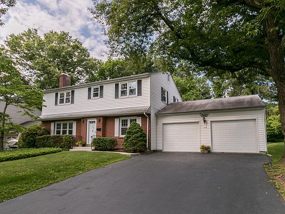 2nd image of 119 Delview Dr
