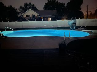 499 Kirkham Dr, York, PA 17402