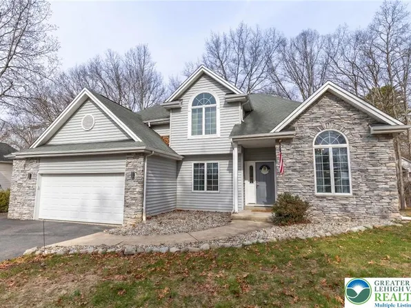 207 Hawks Nest Rd, East Stroudsburg, PA 18302