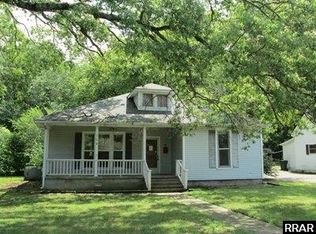 206 Sterling St, Martin, TN 38237