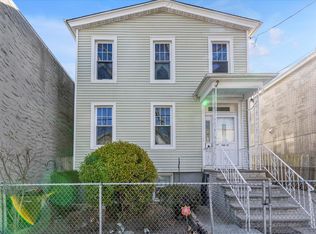 18-11 126th St, College Point, NY 11356