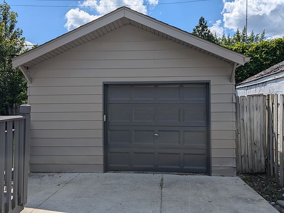 4th image of 26537 Hampden St