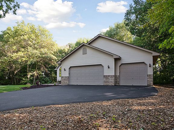 2nd image of 3334 167th Ln NE