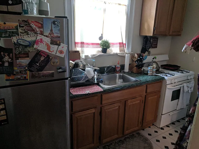 5529 Howe St #1 — Photo 8