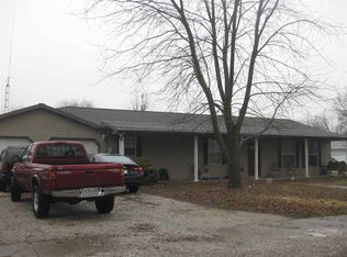 104 S Poplar St, Shelburn, IN