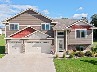 412 Terning Way, Howard Lake, MN 55349