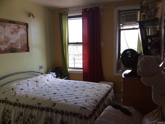 5th image of 3279 Hull Ave APT 22
