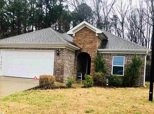 1418 Hunter Wood Dr, Bryant, AR 72022