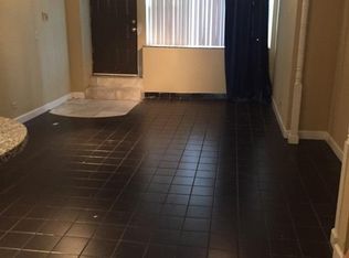 451 N Western Ave #1, Chicago, IL 60612