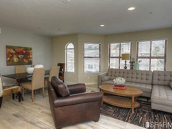 4th image of 801 47th Ave #2