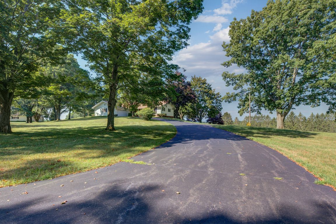 1140 Van Hoesen Rd-2