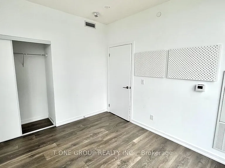 32 Forest Manor Rd #1305 — Photo 6