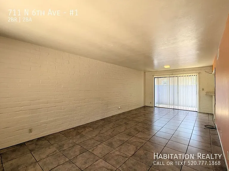 711 N 6th Ave #1 — Photo 2