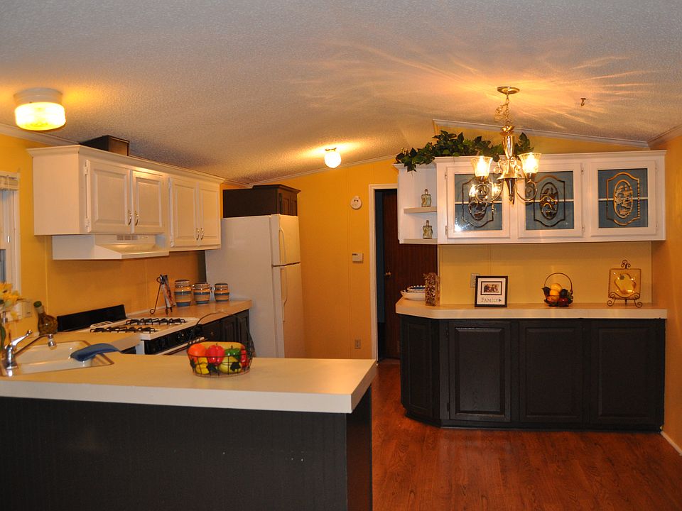 1st image of 3813 Chippewa Dr
