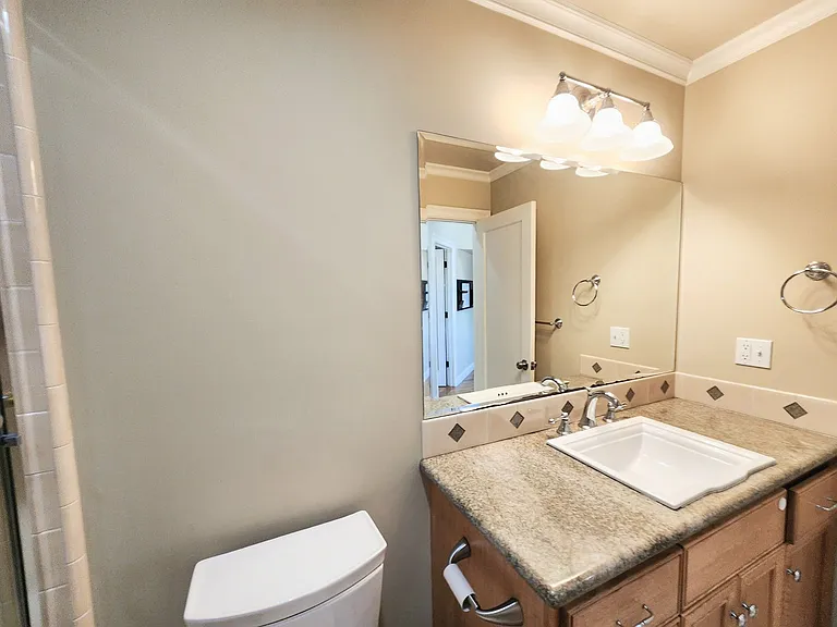 531 Harvard Rd — Photo 53