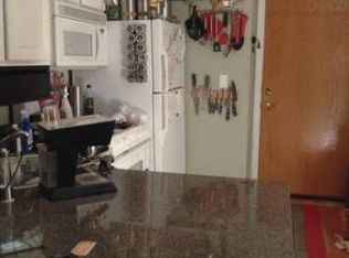 464 Hanover St APT 13R, Boston, MA 02113