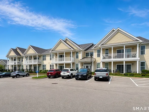 922 Old Pasture Dr, Danbury, CT