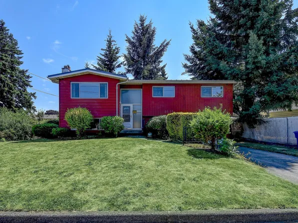 3515 NE 10th Pl, Renton, WA 98056