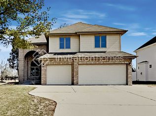 641 4th St, Lemont, IL 60439