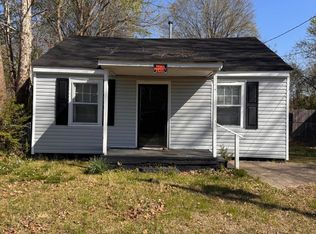 55 James St, Jackson, TN 38301
