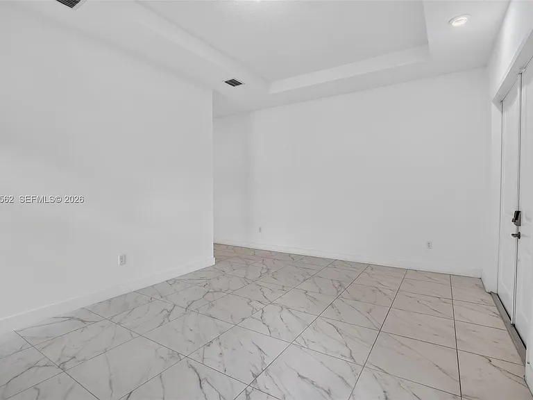 4574 SW 173rd Ave — Photo 6