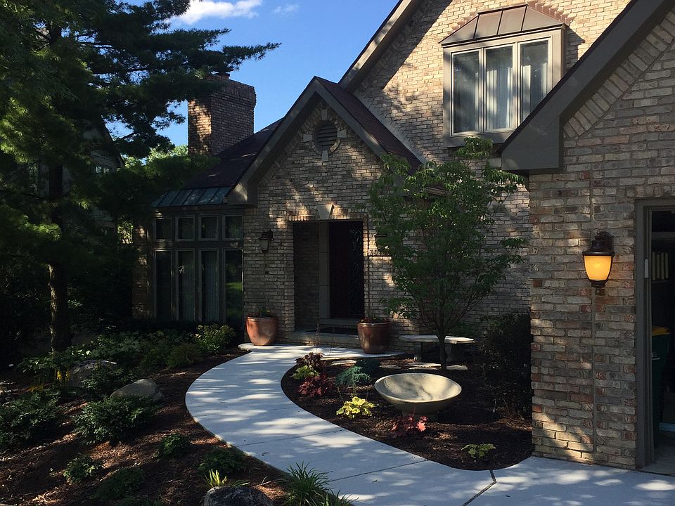 1st image of 30106 White Hall Ct