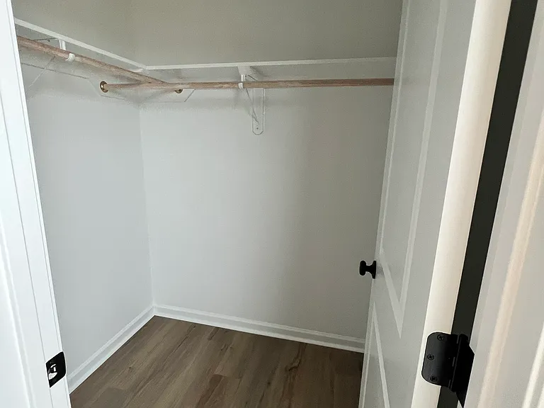 23511 Britton St — Photo 14