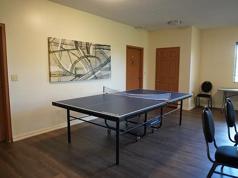 250 Country Hill Dr — Photo 6