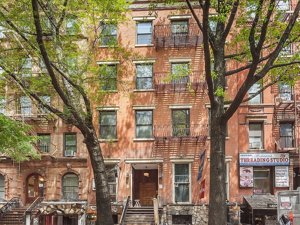1st image of 9 Saint Marks Pl APT 3