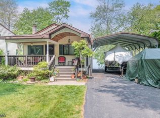 121 Lake Shore Dr W, Hewitt, NJ 07421