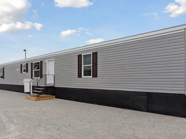 9713 Buckingham Dr, Fairdale, KY 40118