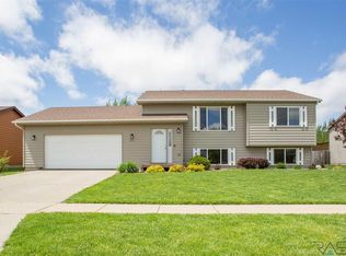 6001 S Dublin Ave, Sioux Falls, SD 57106