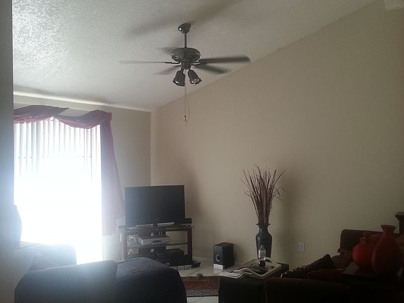 3rd image of 9610 Shalimar Ct