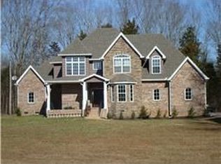 1407 Abigail Ct, Chapel Hill, TN 37034