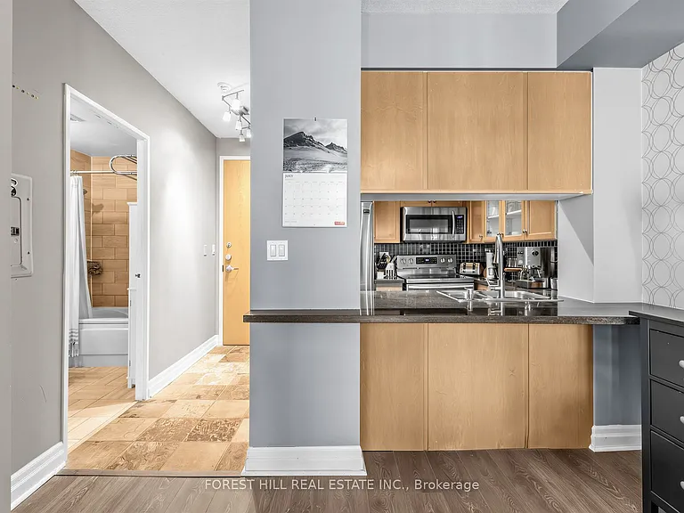 70 Alexander St #804 — Photo 11