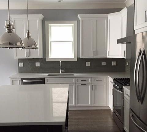 2nd image of 1241 W Oakdale Ave #1N