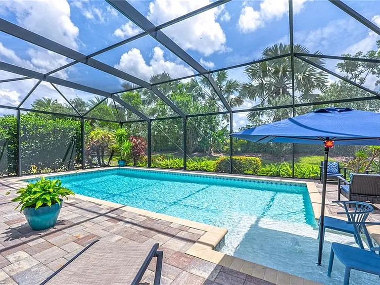 14606 Tropical Dr — Photo 32