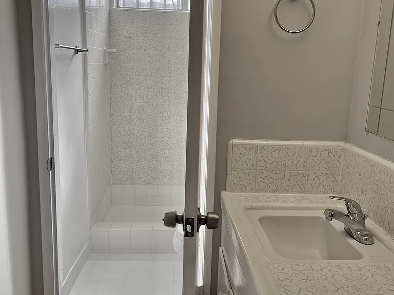 2827 S Corning St #4 — Photo 7