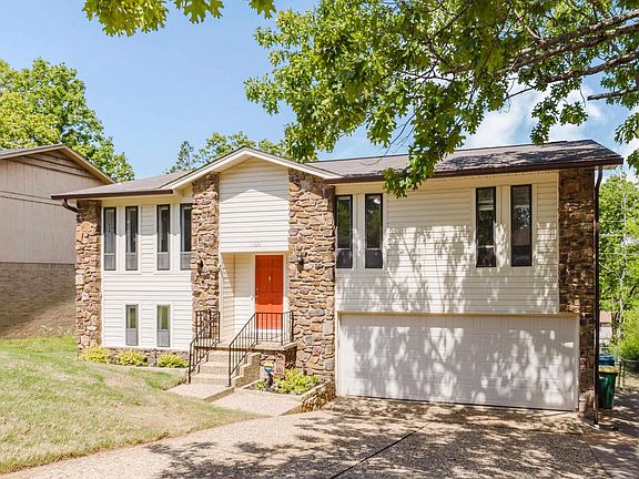 2nd image of 11924 Pleasant Forest Dr
