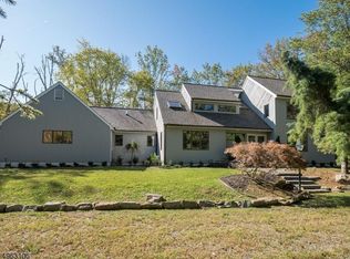 60 E Springtown Rd, Long Valley, NJ 07853