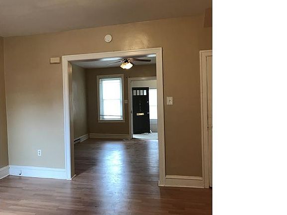 3rd image of 4615 Vista St