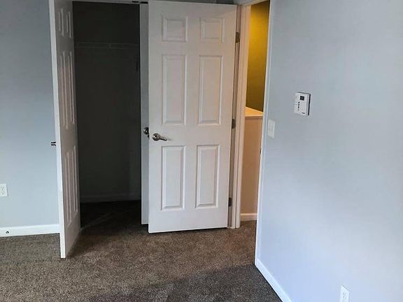 5th image of 6023 Marsh Cir