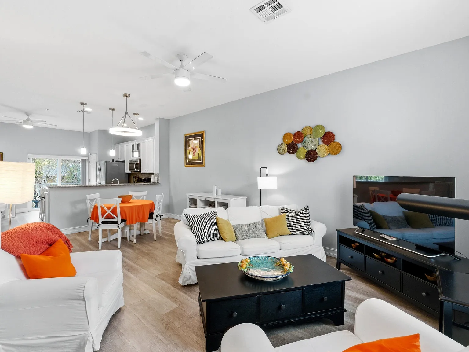 3 bed, 3.5 bath, 1728 sqft, $3,500 — Photo 4