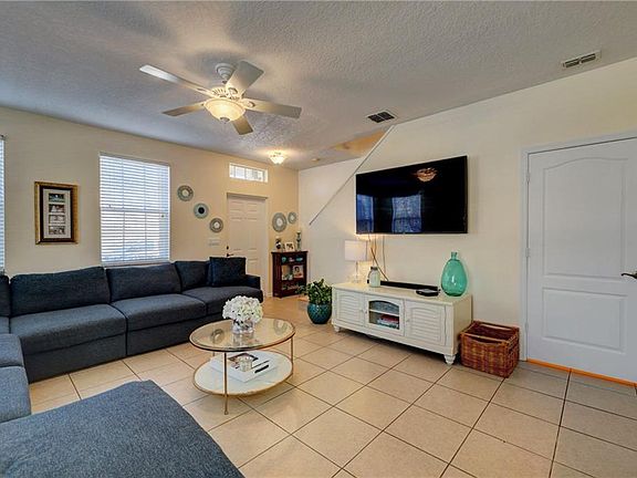 5th image of 2060 SE Korona Dr