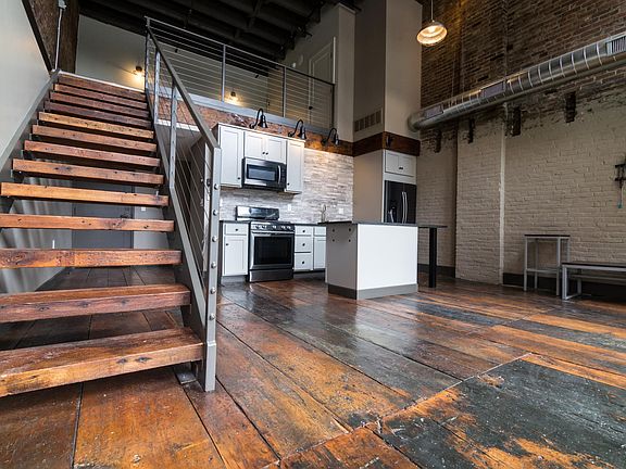 4th image of 235 E Water St #3A