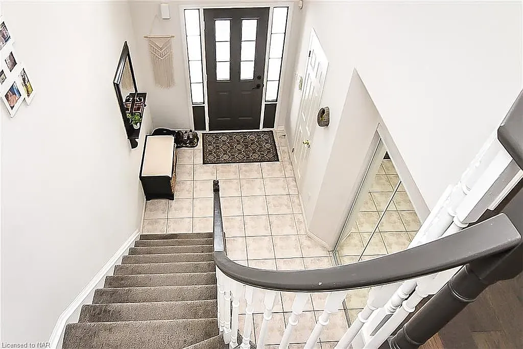 3 bed, 1400 sqft, $2,650 — Photo 3